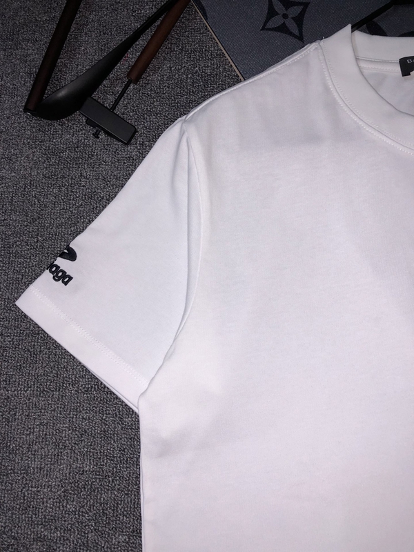 ブランドTシャツ細部ディテール